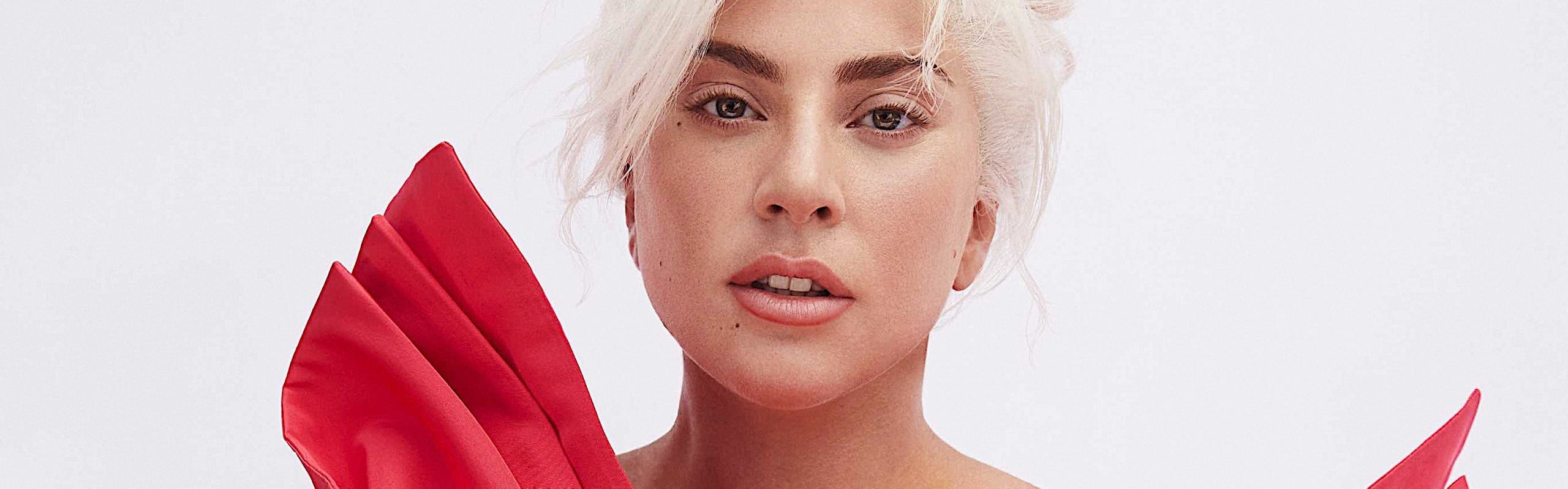 Ritratto di Lady Gaga nella ADV di Valentino "Voce Viva"