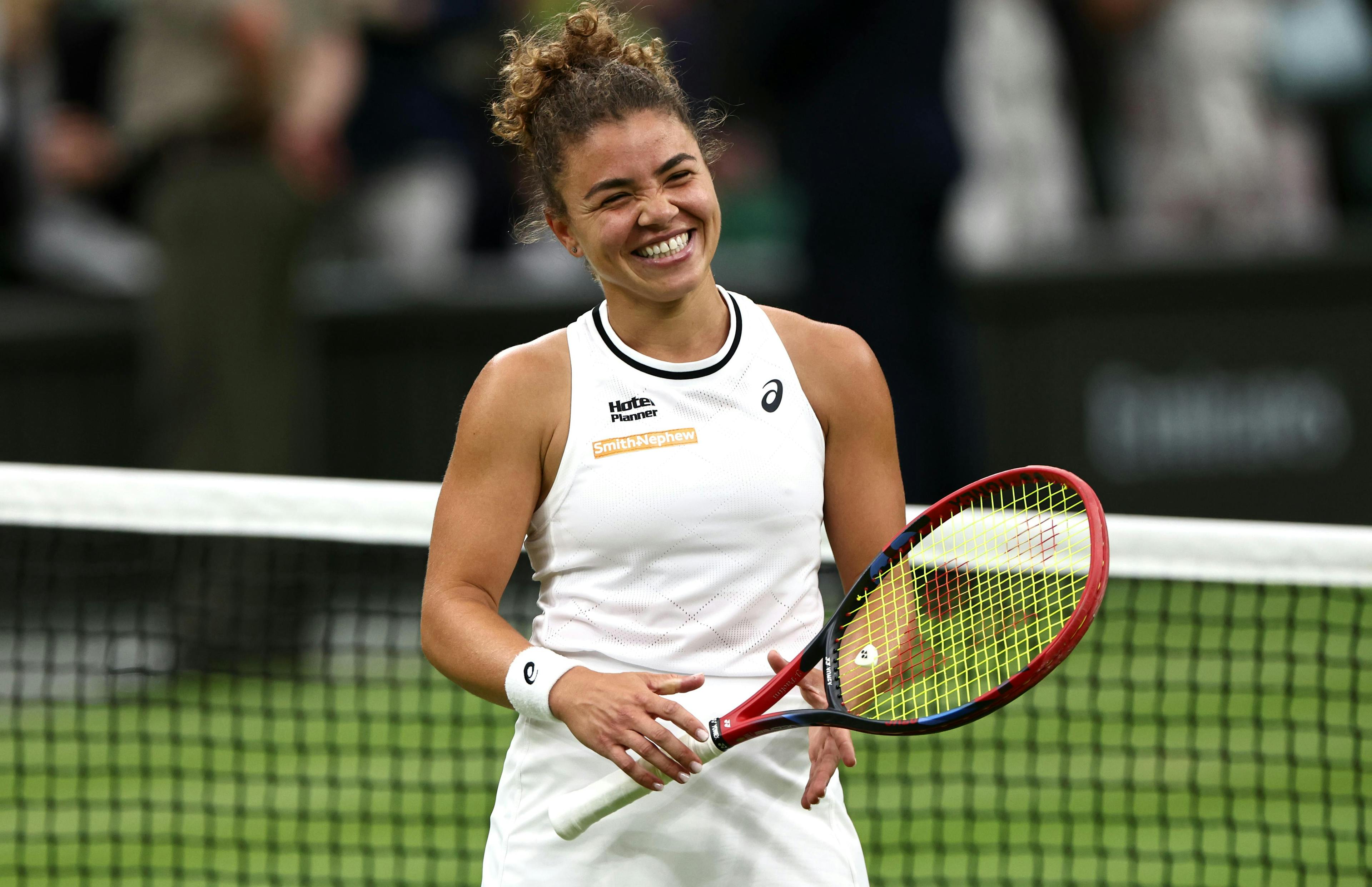 Jasmine Paolini dopo la vittoria della semifinale contro Vekic a Wimbledon 2024(Getty Images)