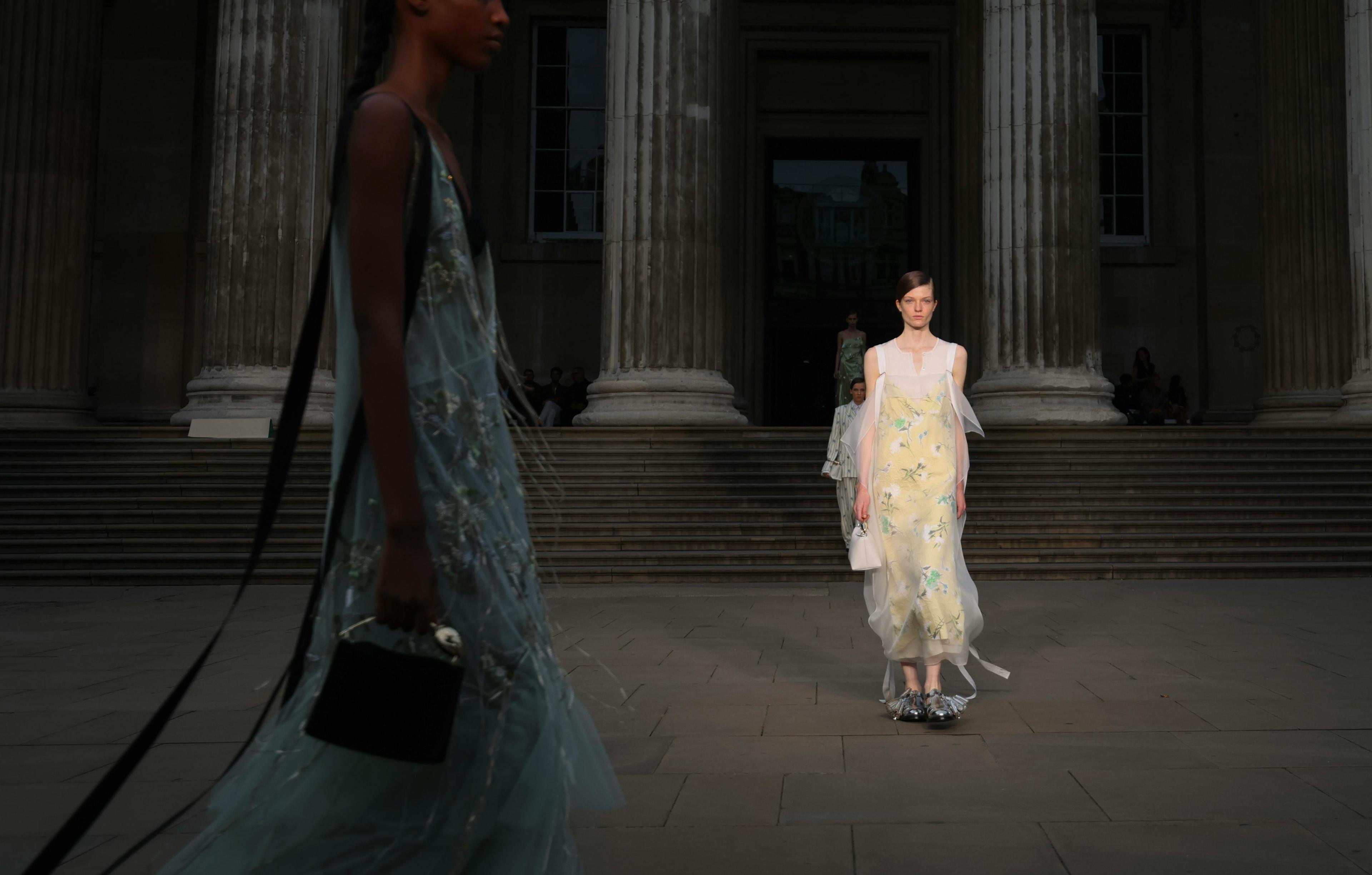 ERDEM la sfilata donna primavera estate 2025 (Getty Images)